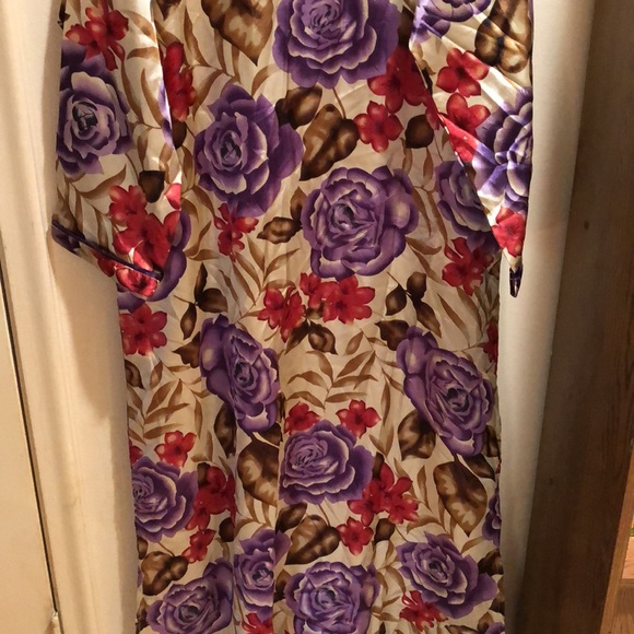 One Hanes place zipper front nightgown - Picture 8 of 9